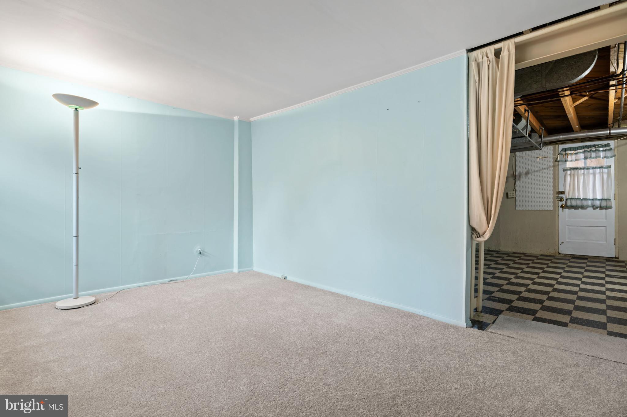1616 Hardwick Road Towson, MD 21286 - Photo 35 of 53 a view of a livingroom with wooden floor