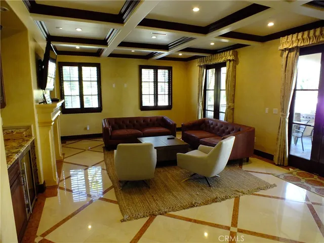 $19,500 | 903 10th Street, Manhattan Beach, CA 90266