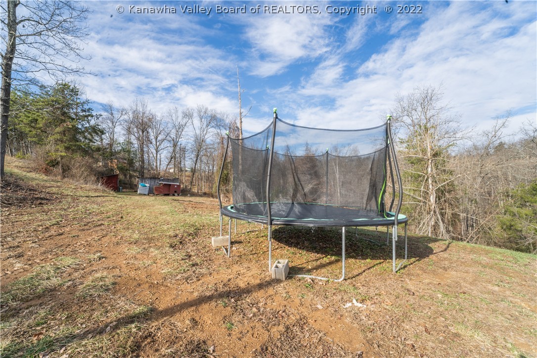 267 Oak Ridge Road Buffalo, WV 25033 - Photo 2 of 21 Gallery Image 2