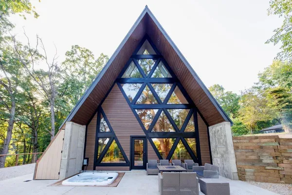 $1,600,000 | N1164 Forest Drive, Genoa City, WI 53128