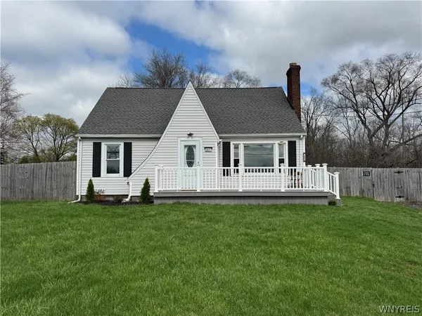 $224,900 | 5957 Military Road, Lewiston, NY 14092