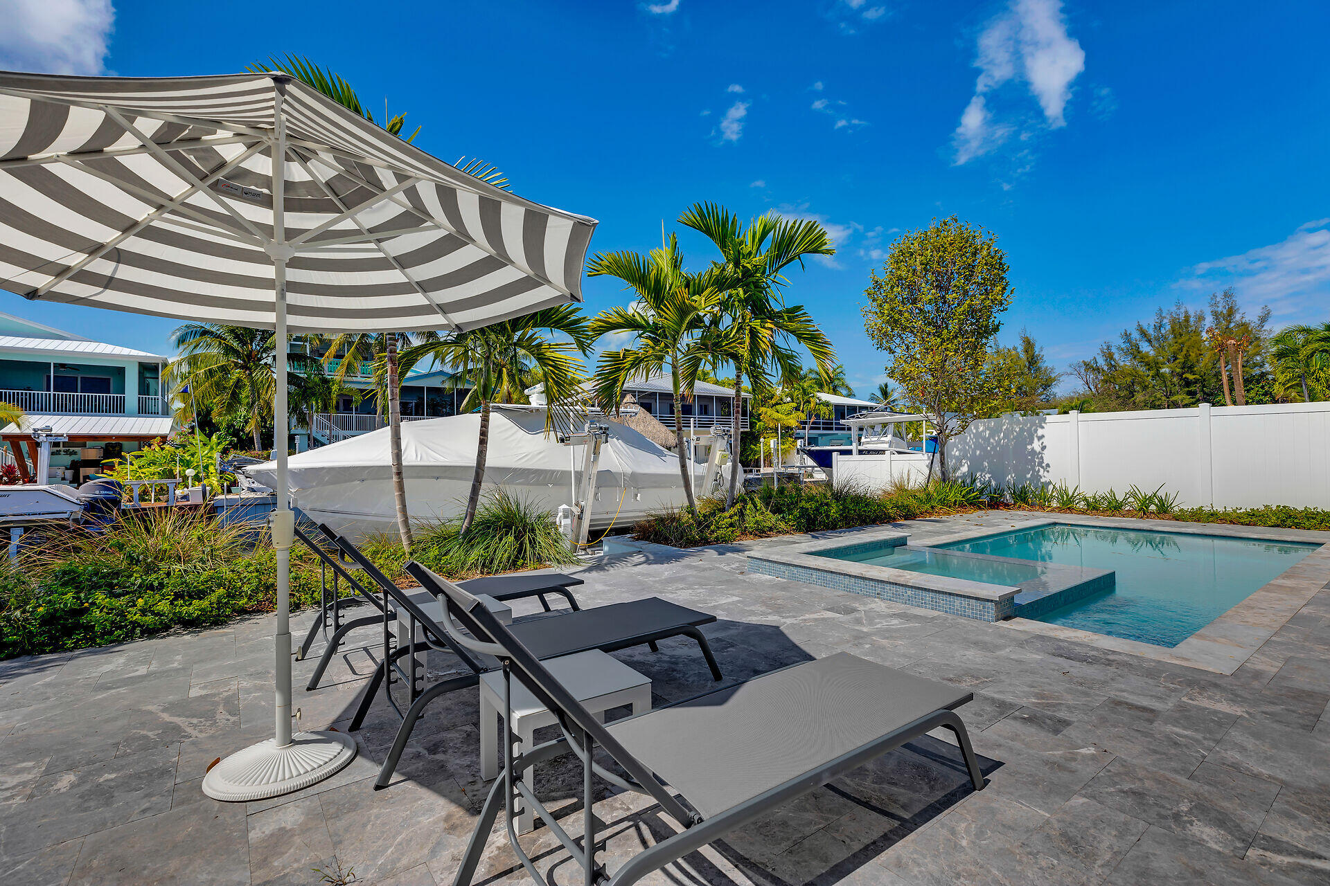 121 Lake Road Tavernier, FL 33070 - Photo 37 of 60 Backyard