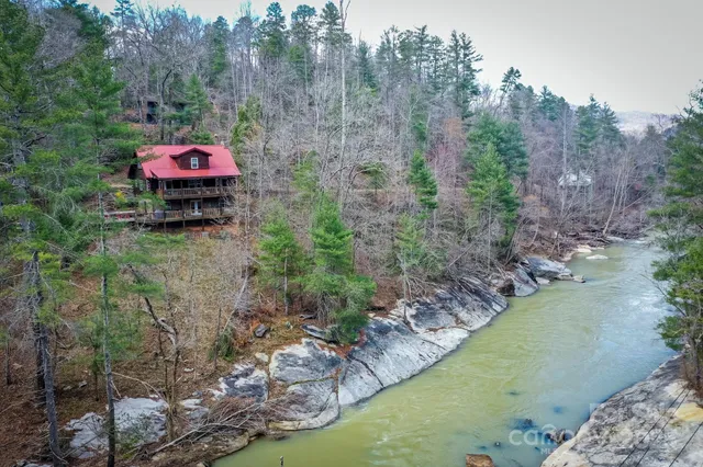 $575,000 | 351 Chickadee Avenue, Lake Lure, NC 28746