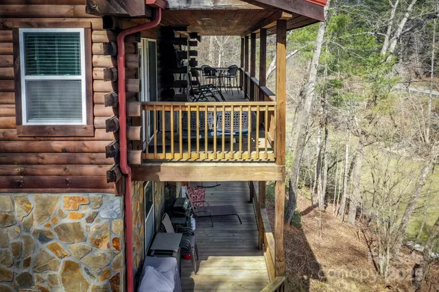 $575,000 | 351 Chickadee Avenue, Lake Lure, NC 28746