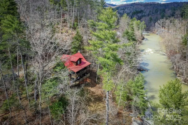 $575,000 | 351 Chickadee Avenue, Lake Lure, NC 28746