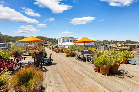 $1,800,000 | 13 South 40 Dock, Sausalito, CA 94965