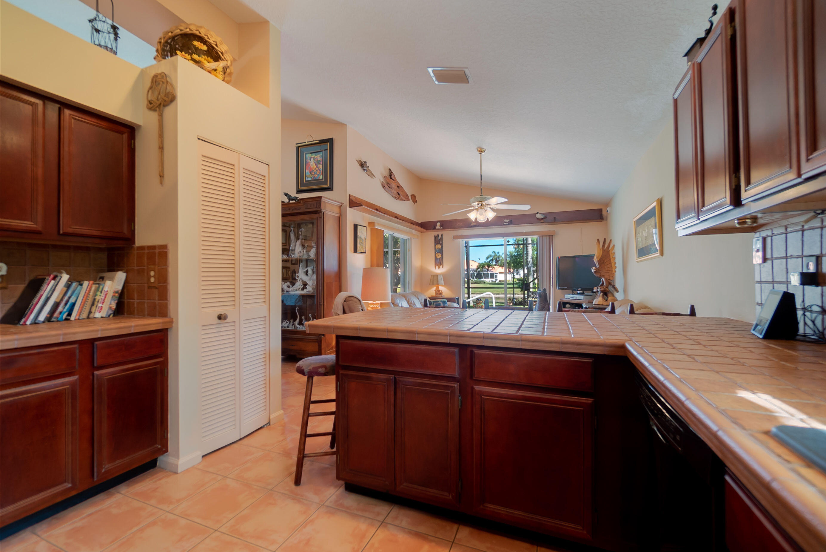 144 Cove Road Greenacres, FL 33413 - Photo 38 of 45 144Cove_22