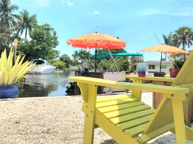 $2,000 | 2840 Shoreview Drive, Unit 7, Naples, FL 34112