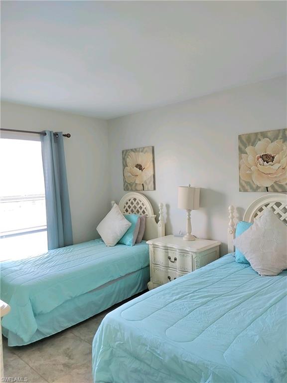 2840 Shoreview Drive, Unit 7 Naples, FL 34112 - Photo 6 of 16