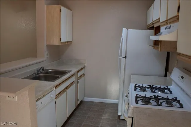$1,299 | 2200 South Fort Apache Road, Unit 1010, Las Vegas, NV 89117