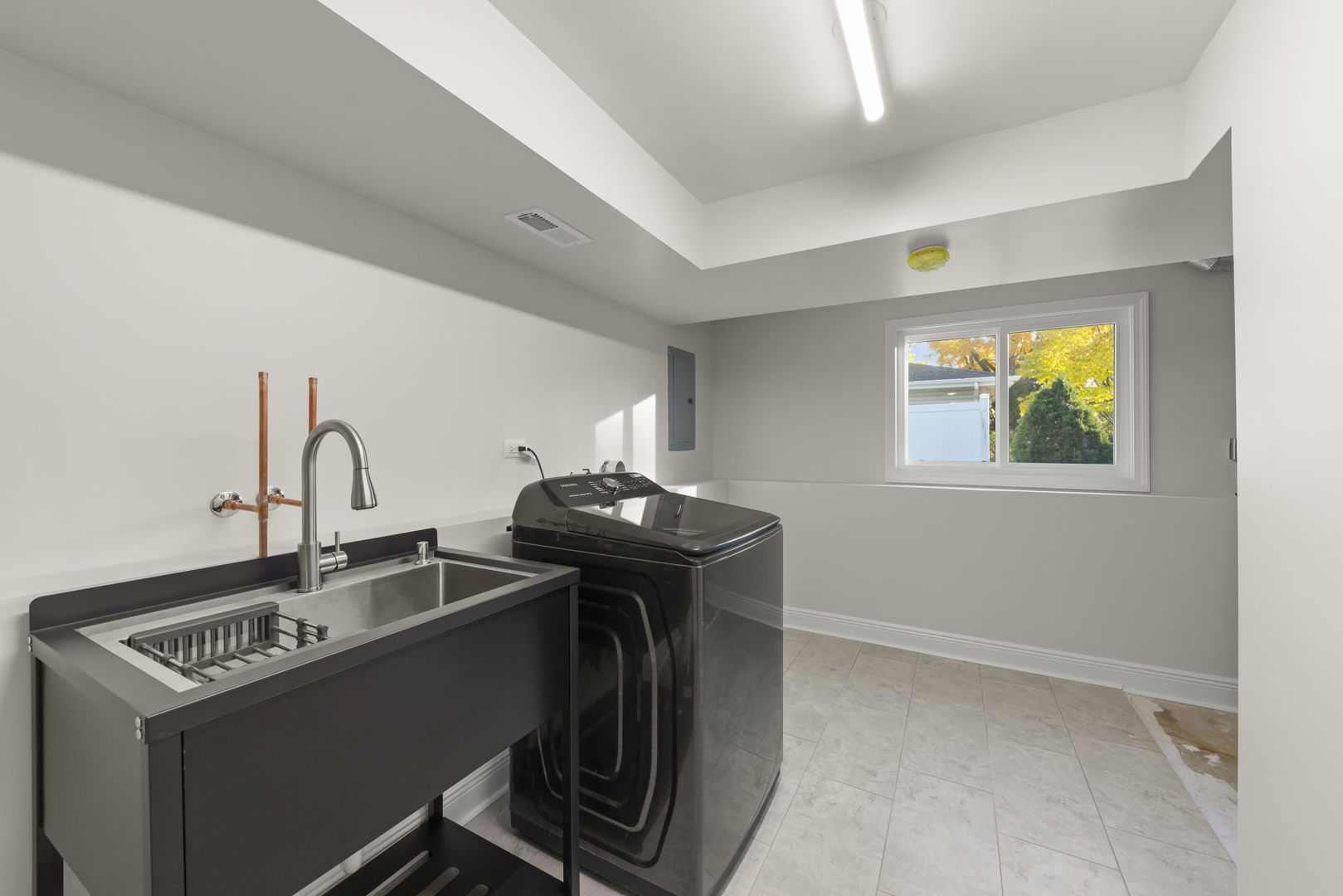 641 Highview Avenue Addison, IL 60101 - Photo 20 of 36 a kitchen with a stove and a sink