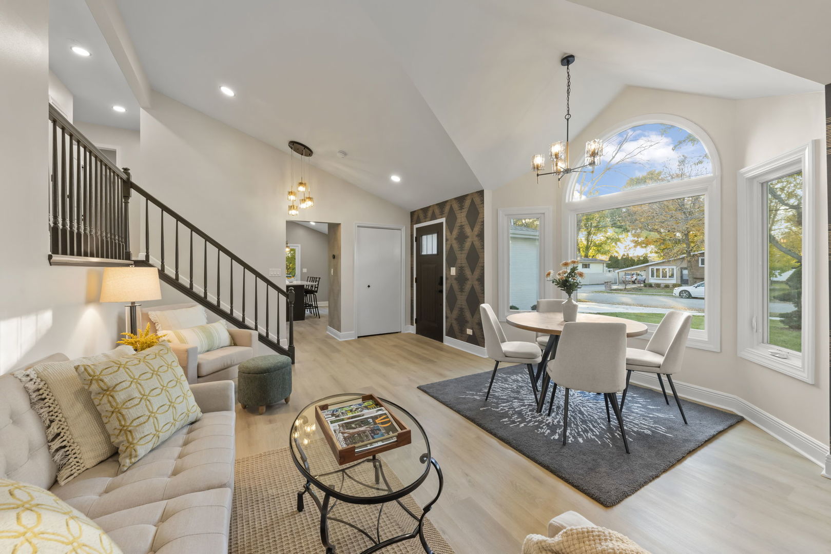 641 Highview Avenue Addison, IL 60101 - Photo 2 of 36 a view of a livingroom and dining room