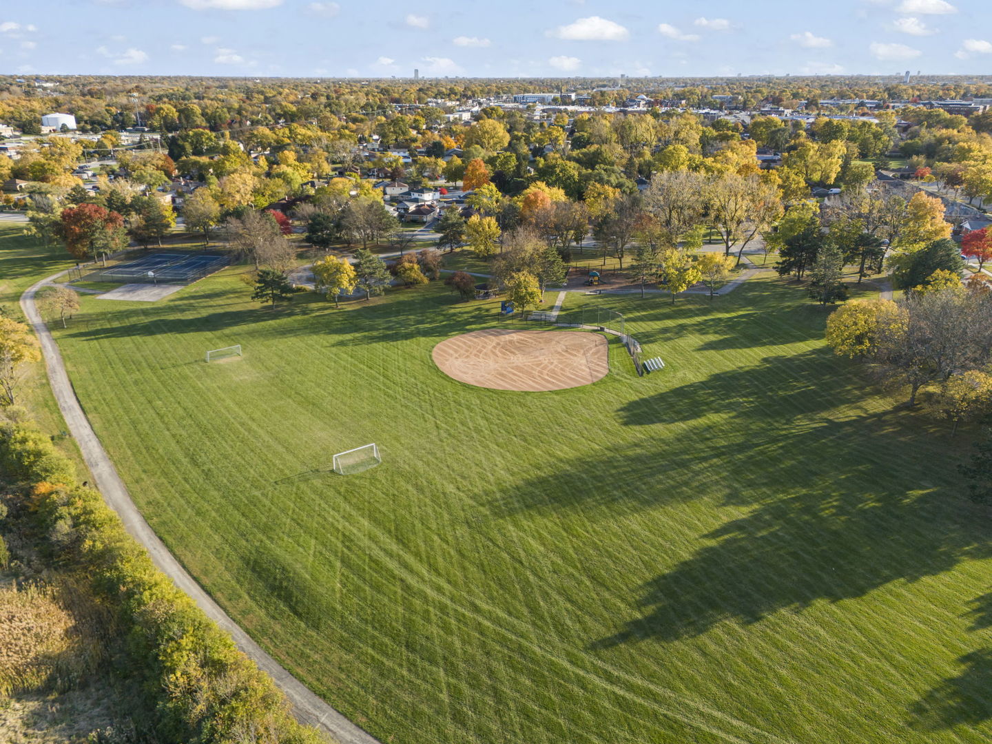 641 Highview Avenue Addison, IL 60101 - Photo 31 of 36 a view of a city