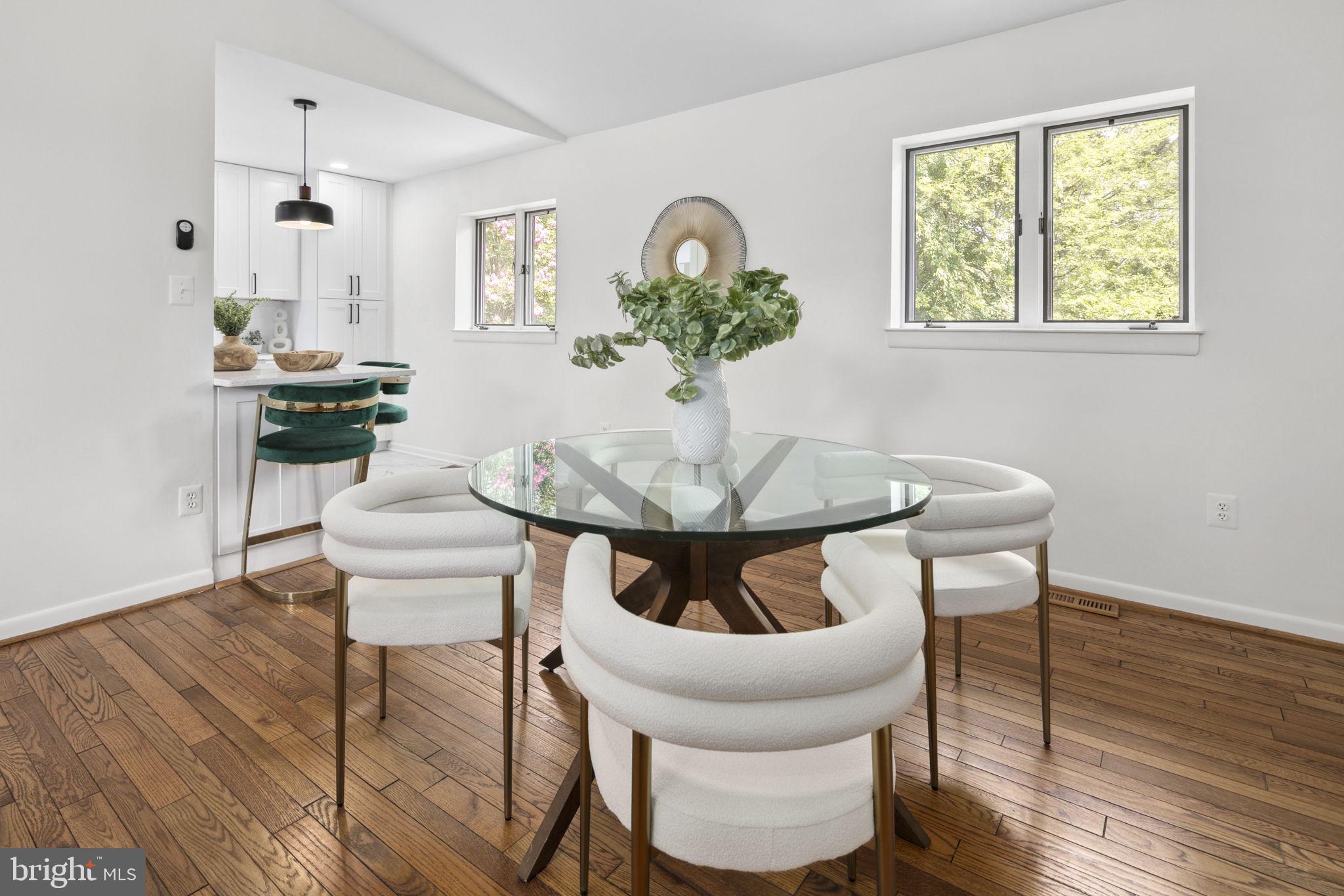 8716 Center Road Springfield, VA 22152 - Photo 11 of 53 Dining Room