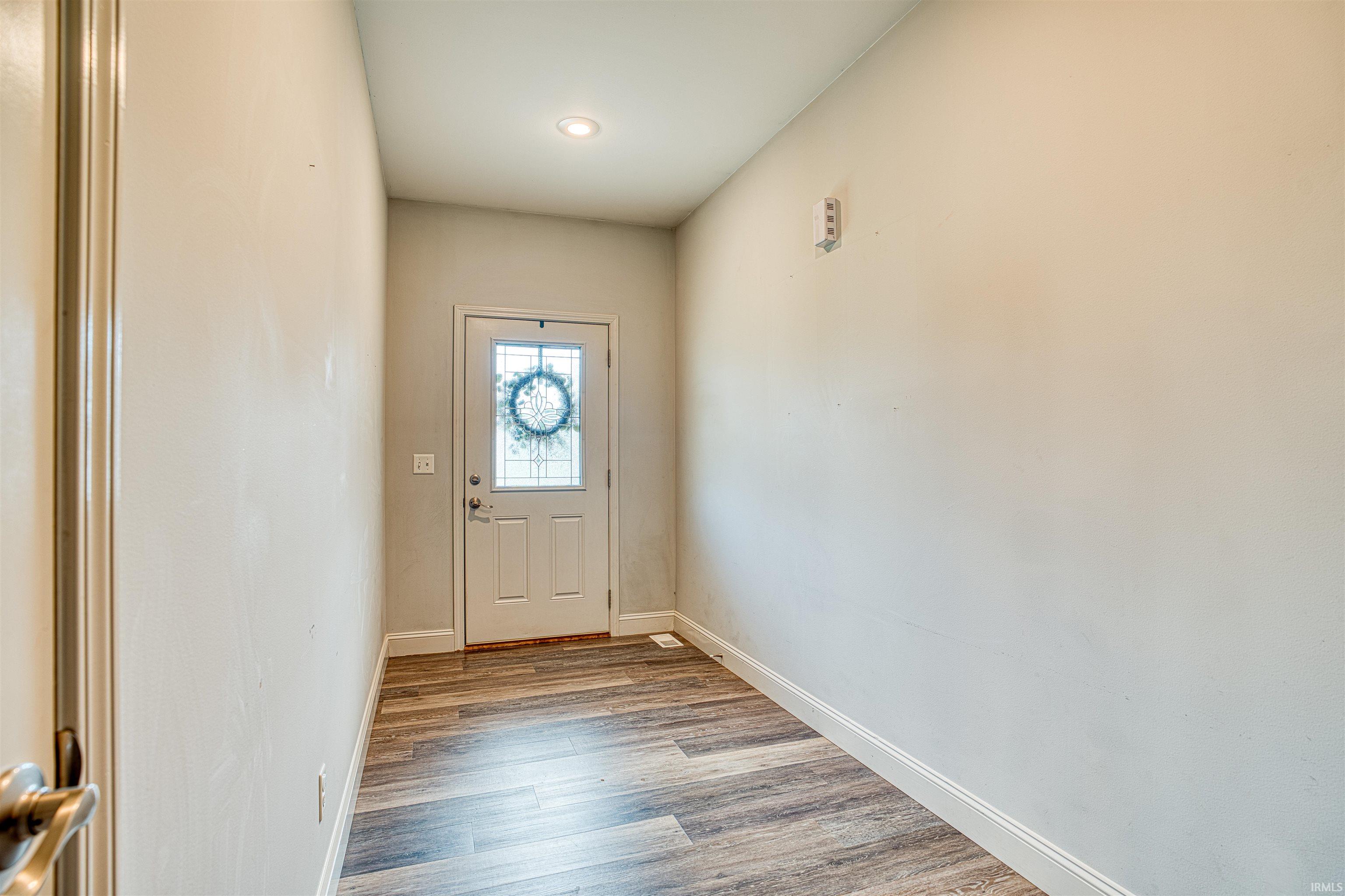 104 Nottinghill Road Chandler, IN 47610 - Photo 3 of 32