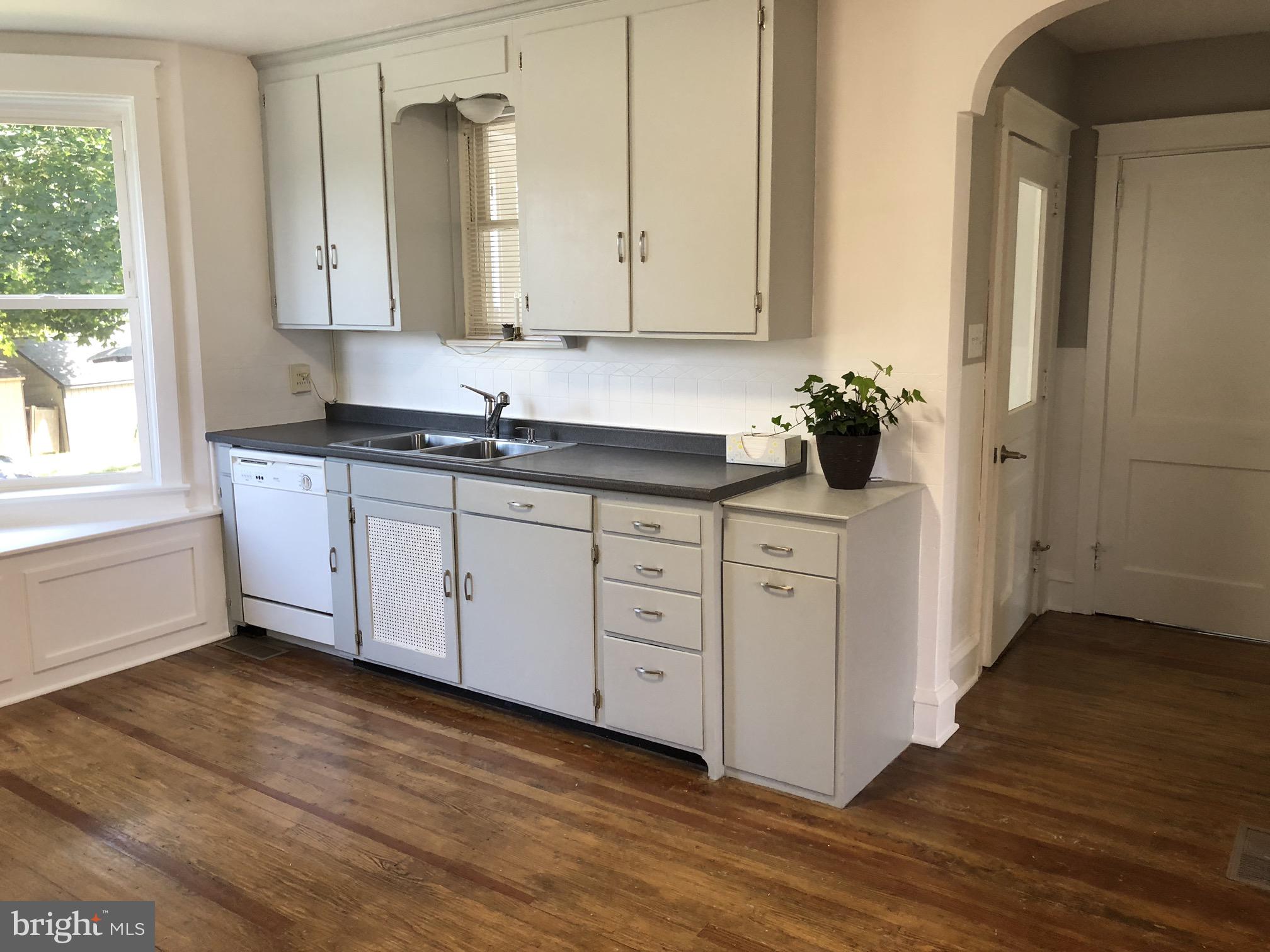 1242 Main Street Akron, PA 17501 - Photo 29 of 77 Gallery Image 29