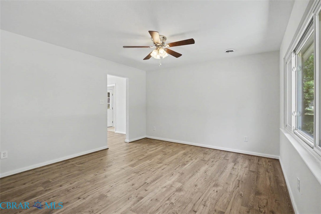 47 Azalea Drive Hampton, VA 23669 - Photo 7 of 35