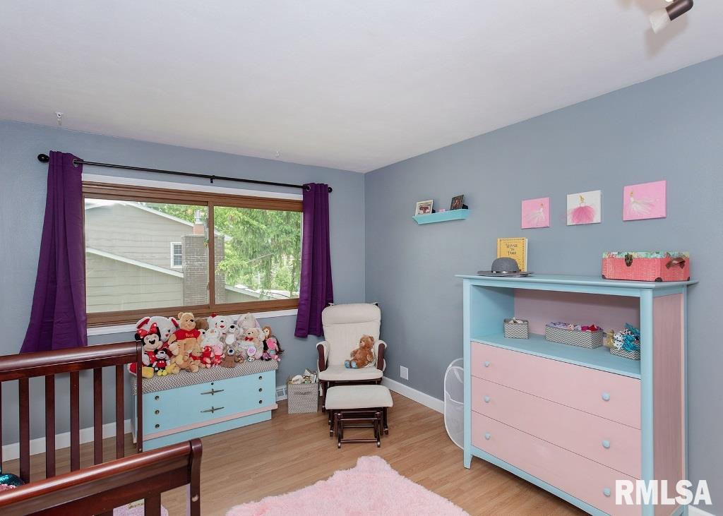 1333 Northlawn Road Davenport, IA 52804 - Photo 17 of 37 Gallery Image 17