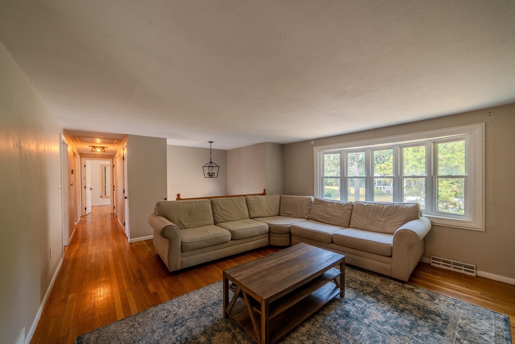 23 Gratto Road Marshfield, MA 02050 - Photo 6 of 40 Gallery Image 6