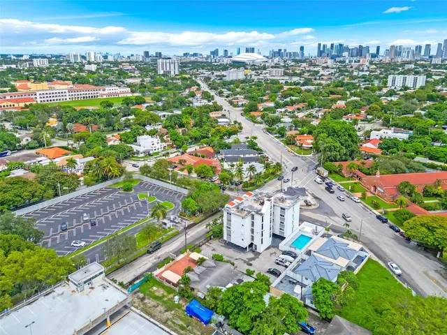 $999,000 | 2524 Southwest 6th Street, Miami, FL 33135