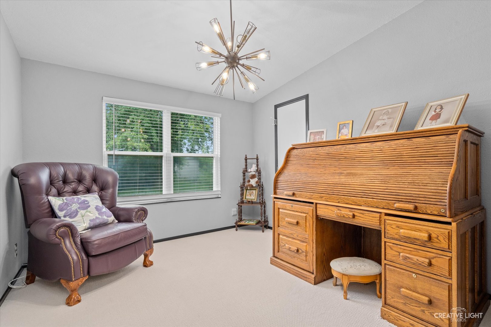 125 Cardinal Lane Sandwich, IL 60548 - Photo 16 of 21 a living room with furniture and a window