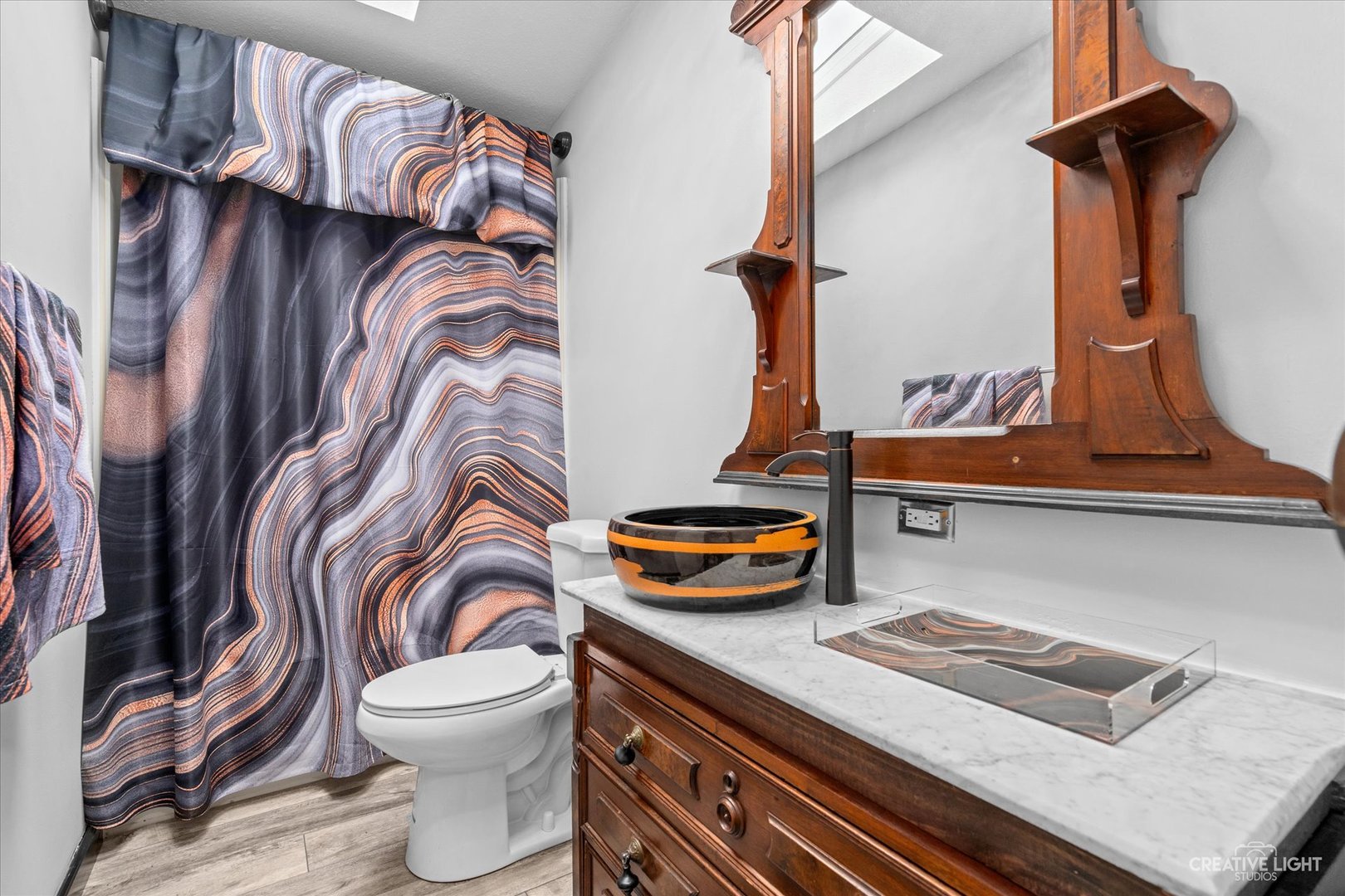 125 Cardinal Lane Sandwich, IL 60548 - Photo 18 of 21 a bathroom with a toilet and a sink