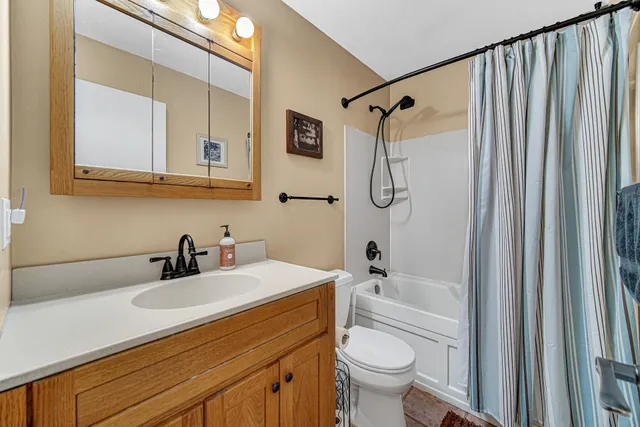 $340,000 | 241 Lawndale Drive, Munster, IN 46321