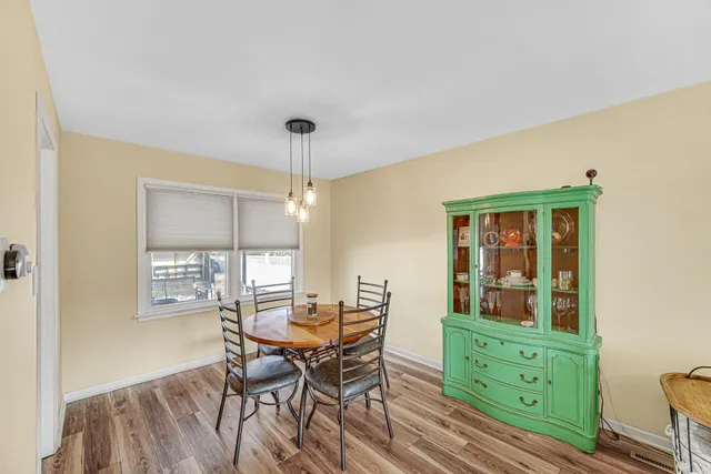 $340,000 | 241 Lawndale Drive, Munster, IN 46321