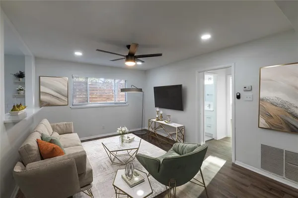 $1,150 | 5921 Gaston Avenue, Unit K, Dallas, TX 75214