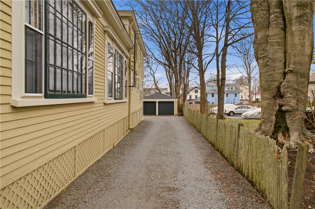 28 Kay Street, Unit 3 Newport, RI 02840 - Photo 35 of 38