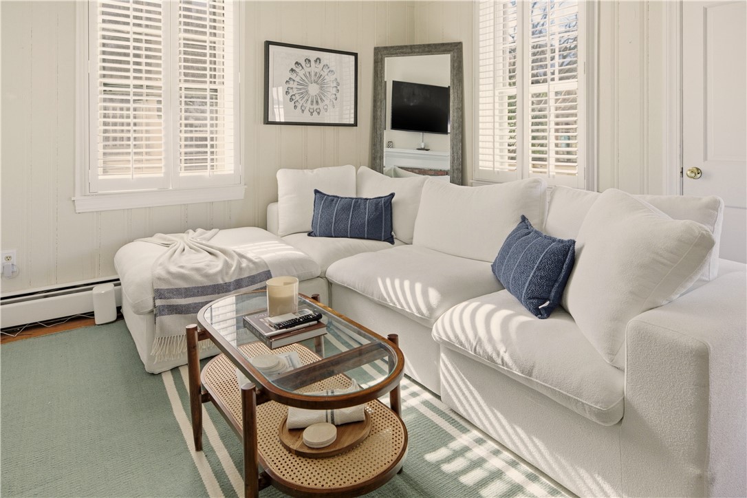 28 Kay Street, Unit 3 Newport, RI 02840 - Photo 8 of 38