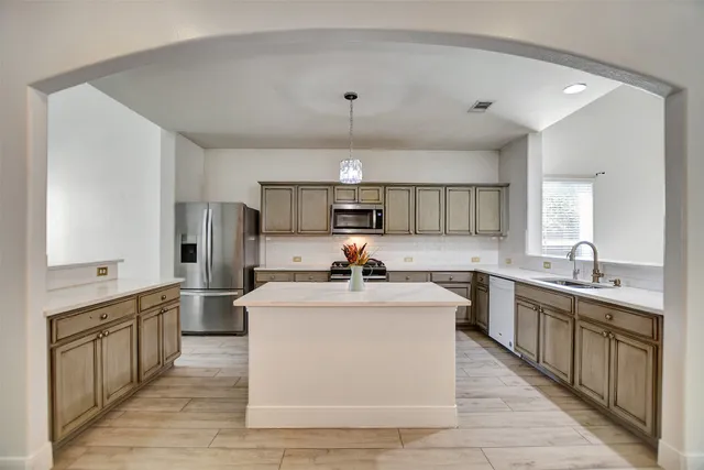 $2,890 | 20831 Brodie Lane, Katy, TX 77449