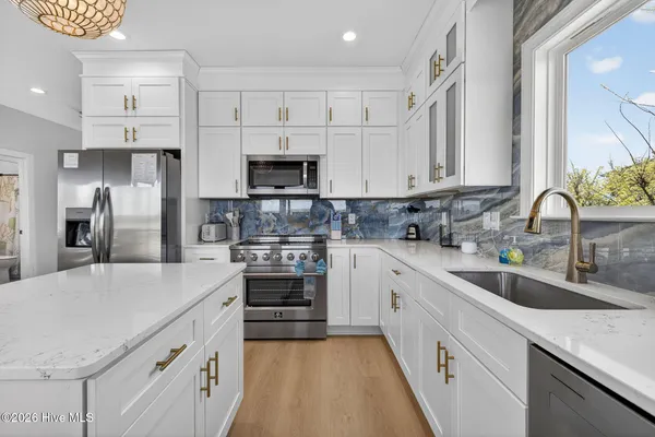 $1,425,000 | 109 Old Village Lane, North Topsail Beach, NC 28460