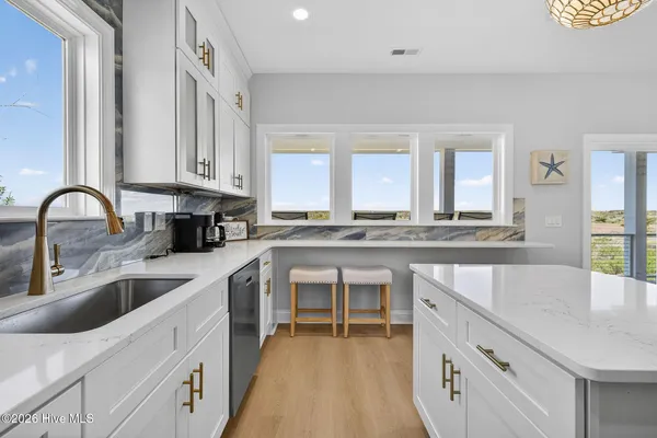 $1,425,000 | 109 Old Village Lane, North Topsail Beach, NC 28460