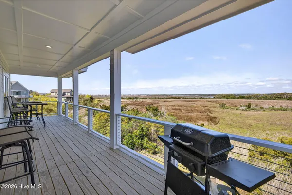 $1,425,000 | 109 Old Village Lane, North Topsail Beach, NC 28460