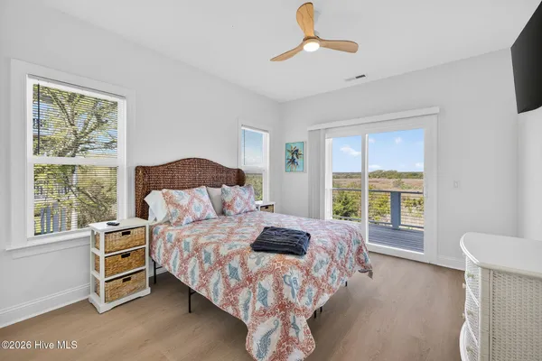 $1,425,000 | 109 Old Village Lane, North Topsail Beach, NC 28460