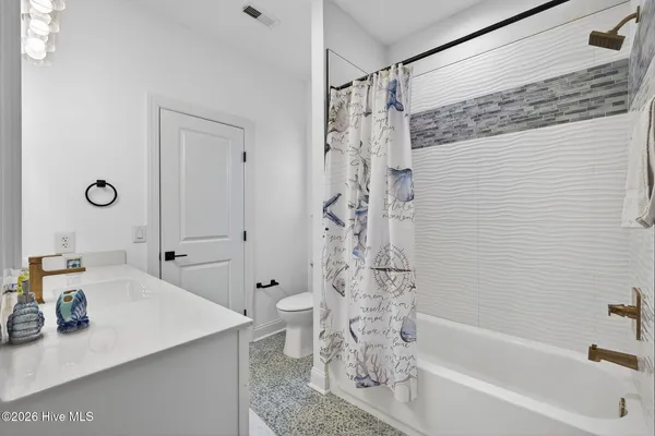 $1,425,000 | 109 Old Village Lane, North Topsail Beach, NC 28460