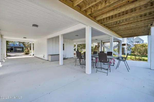 $1,425,000 | 109 Old Village Lane, North Topsail Beach, NC 28460