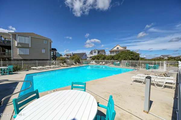 $1,425,000 | 109 Old Village Lane, North Topsail Beach, NC 28460