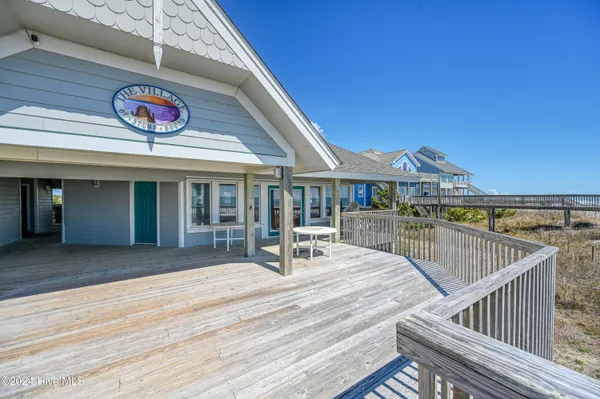 $1,425,000 | 109 Old Village Lane, North Topsail Beach, NC 28460