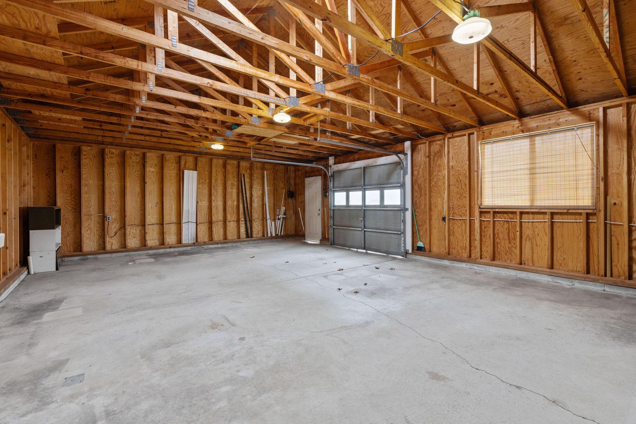 6700 Lewis Center Road Galena, OH 43021 - Photo 16 of 32 Interior of Shop/Garage