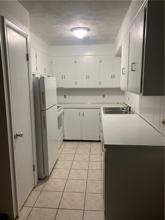 4 Peep Toad Road Scituate, RI 02857 - Photo 1 of 9 Kitchen