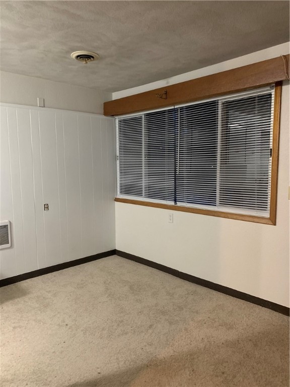 4 Peep Toad Road Scituate, RI 02857 - Photo 2 of 9 Dining Area