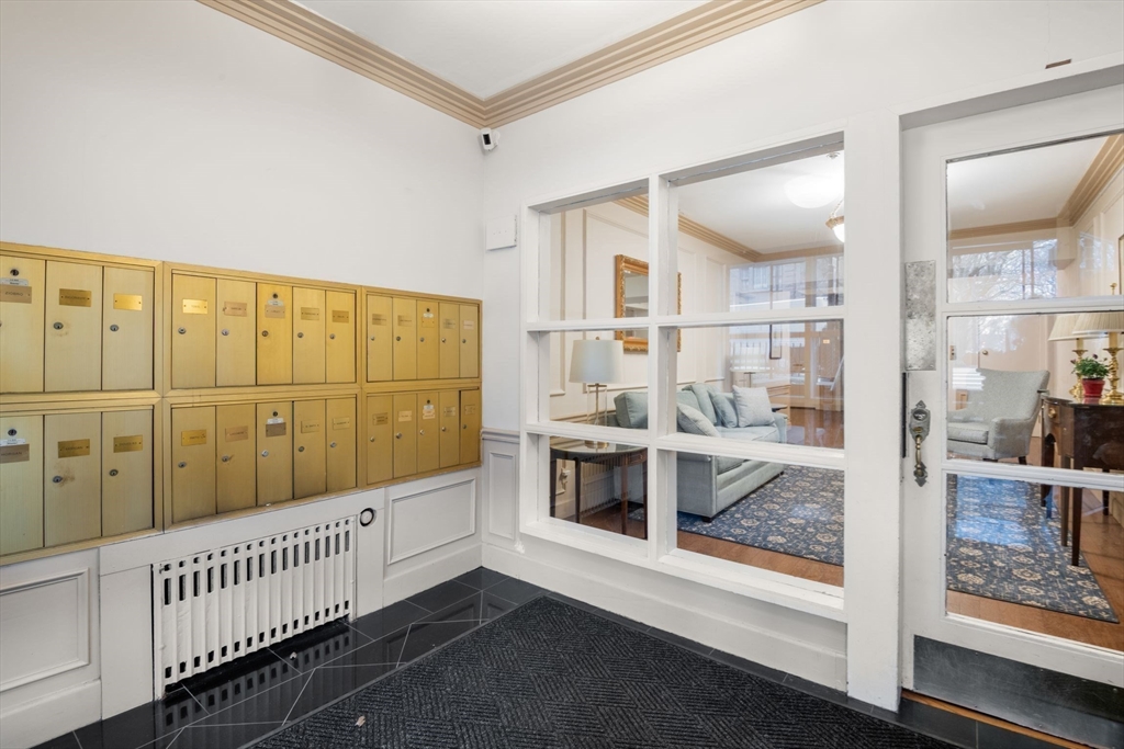236 Beacon Street, Unit 1E Boston, MA 02116 - Photo 26 of 33