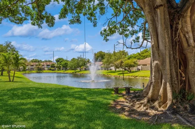 $265,000 | 3070 South Oakland Forest Drive, Unit 306, Oakland Park, FL 33309