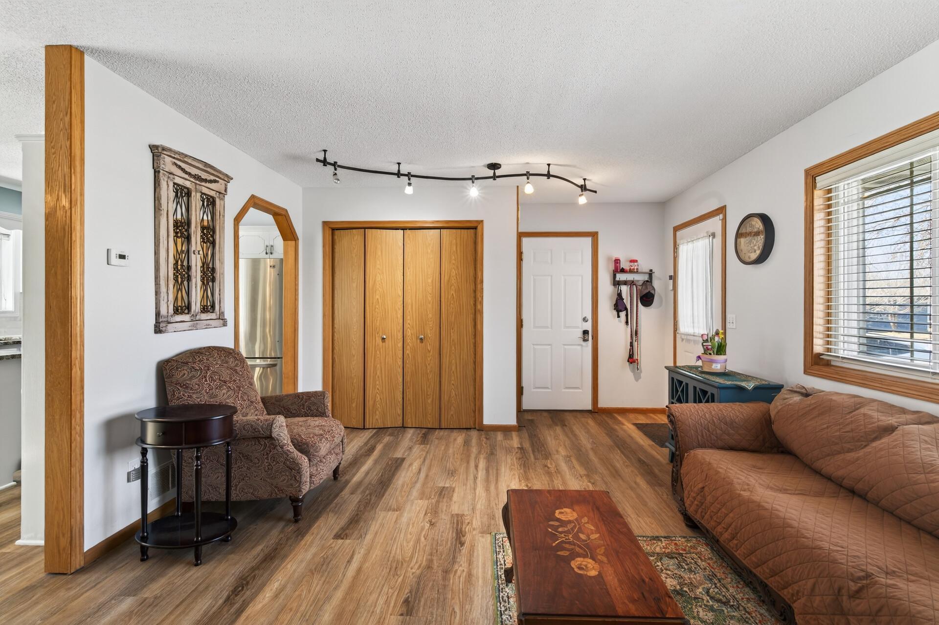 409 Heights Road Northwest St. Michael, MN 55376 - Photo 6 of 48