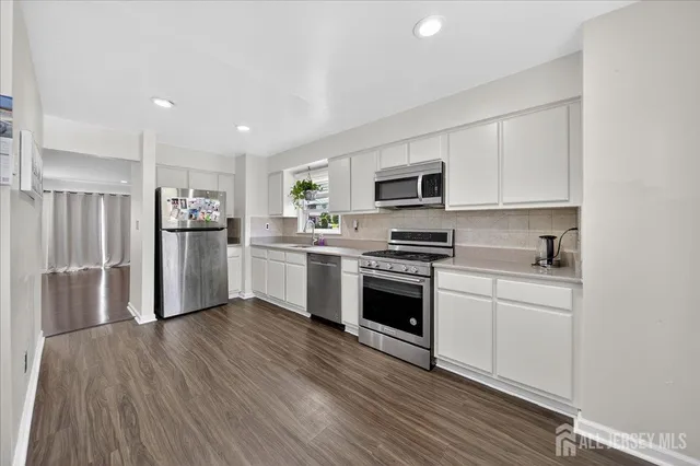 $486,500 | 131 Highview Drive, Woodbridge, NJ 07095