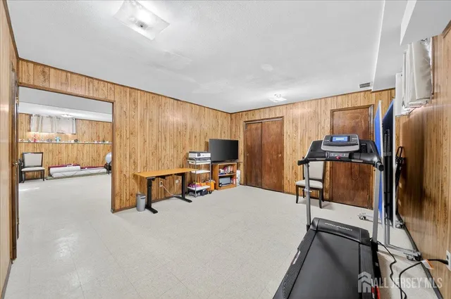 $486,500 | 131 Highview Drive, Woodbridge, NJ 07095