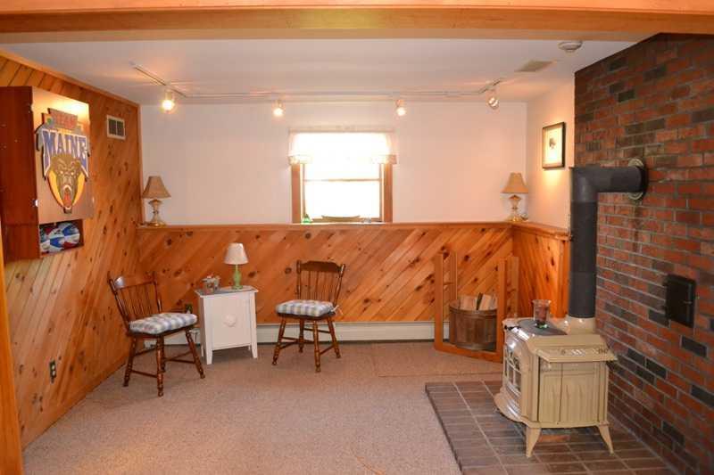 150 Goodhue Road Sidney, ME 04330 - Photo 19 of 27 Den/Family/Great Room.
