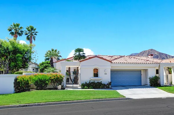 $1,299,000 | 79715 Mandarina, La Quinta, CA 92253